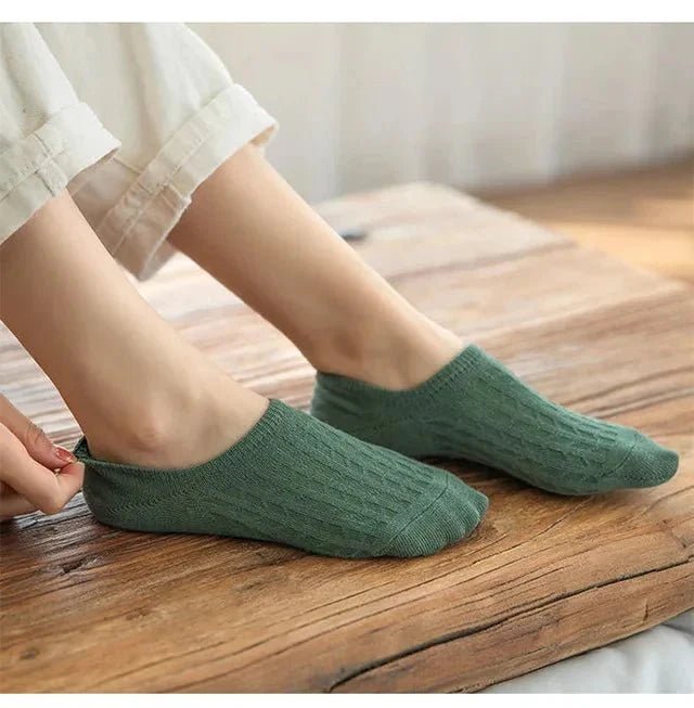 Barely There, Always Essential – Discover the Socks Your Summer Wardrobe’s Been Missing - Checkouts UK