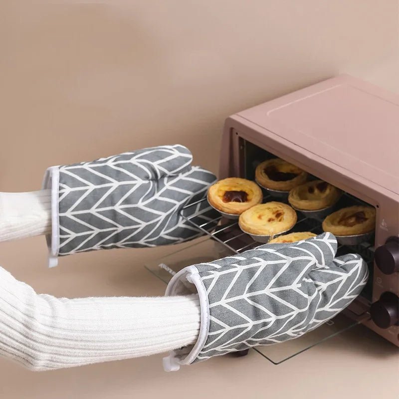 2pcs Kitchen Potholders Pad and Stove Oven Gloves Set Mitts Heat Resistant Thermal Anti - heat Take Hot Pot Cooking Baking Gloves - Checkouts UK